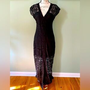 Women’s Floor Length Black Lace Dress Size Small